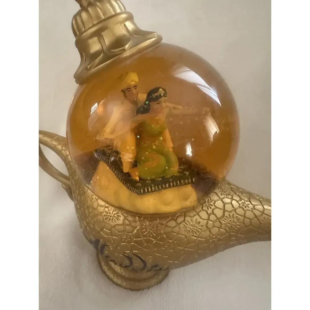 Disney Aladdin Jasmine Snow Globe Music Box Figure Toy Magic Lamp Japan Import